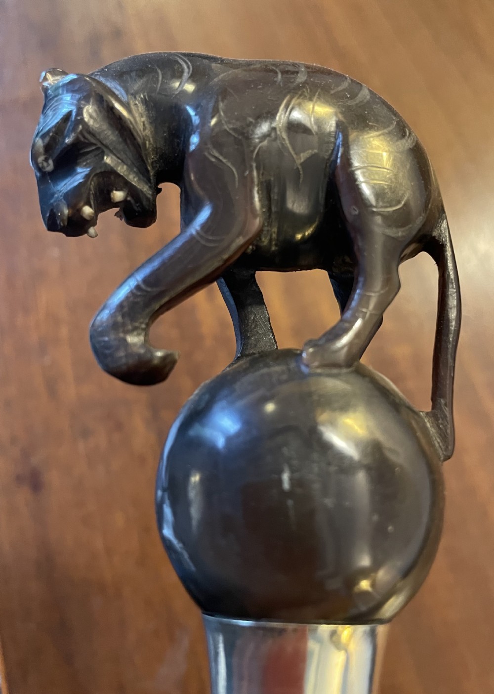 Edwardian ebony and carved horn tiger walking stick cane c1910 View VII