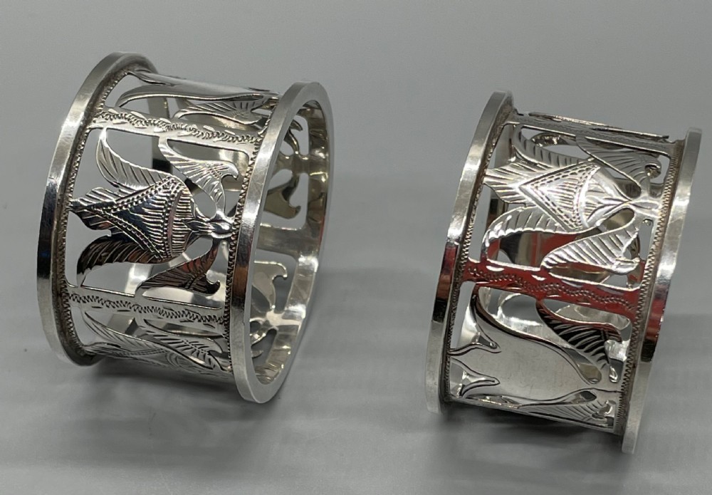 Edwardian pair Etruscan style silver napkin rings Birmingham 1904 View V