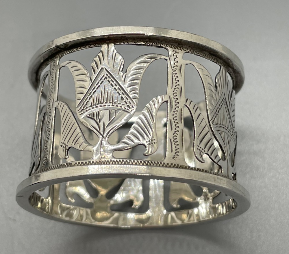 Edwardian pair Etruscan style silver napkin rings Birmingham 1904 View VII