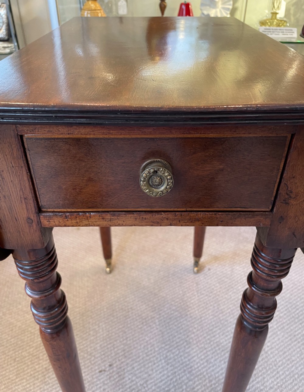 Georgian mahogany drop leaf table c1800 View II