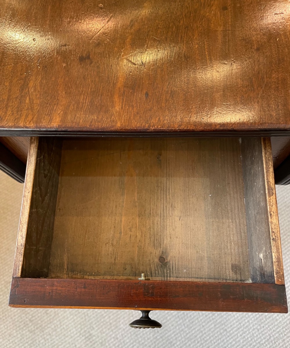 Georgian mahogany drop leaf table c1800 View VIII
