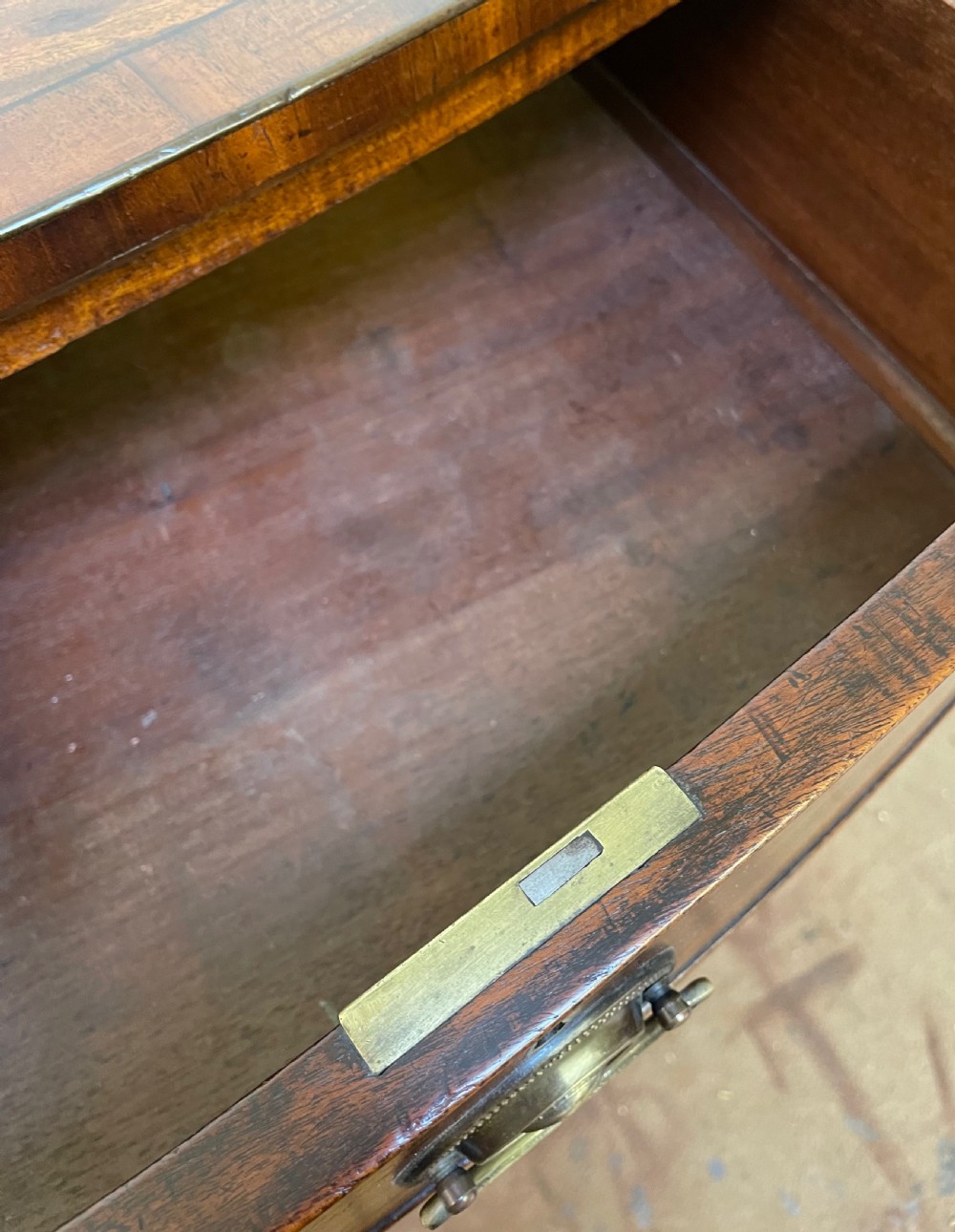 Georgian mahogany bowfront chest of drawers c1820 View XI