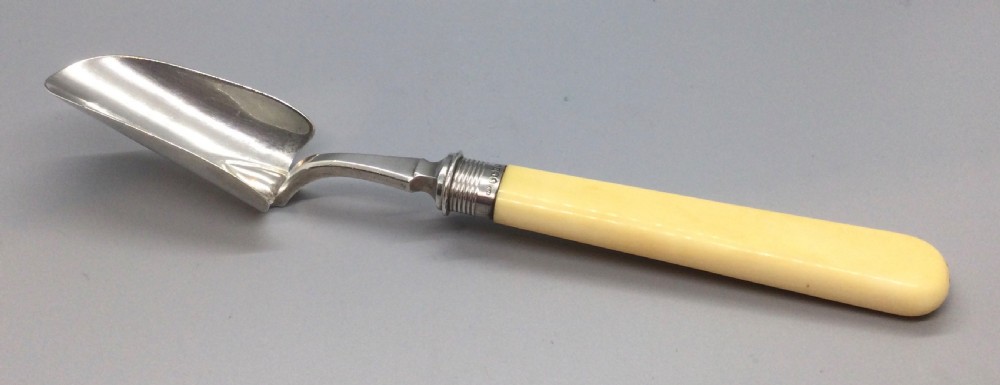 George V silver Stilton scoop Sheffield 1935 William Hutton & Sons View III