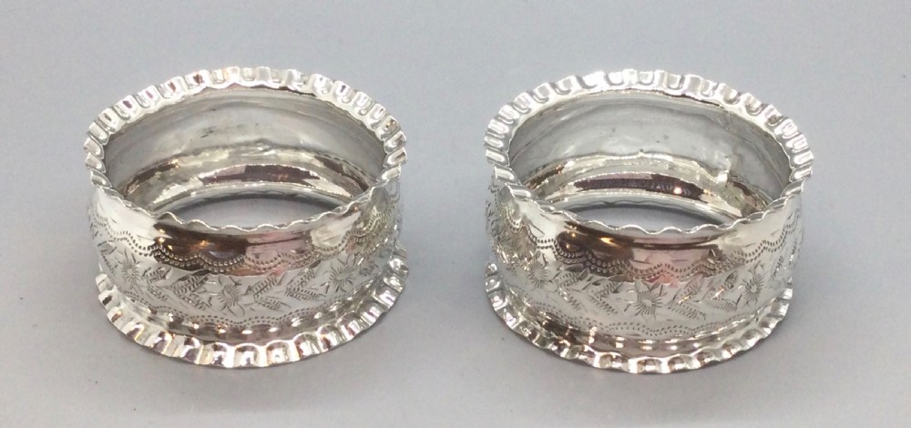 Edwardian pair silver napkin rings Birmingham 1902 WILLIAM OLIVER View III