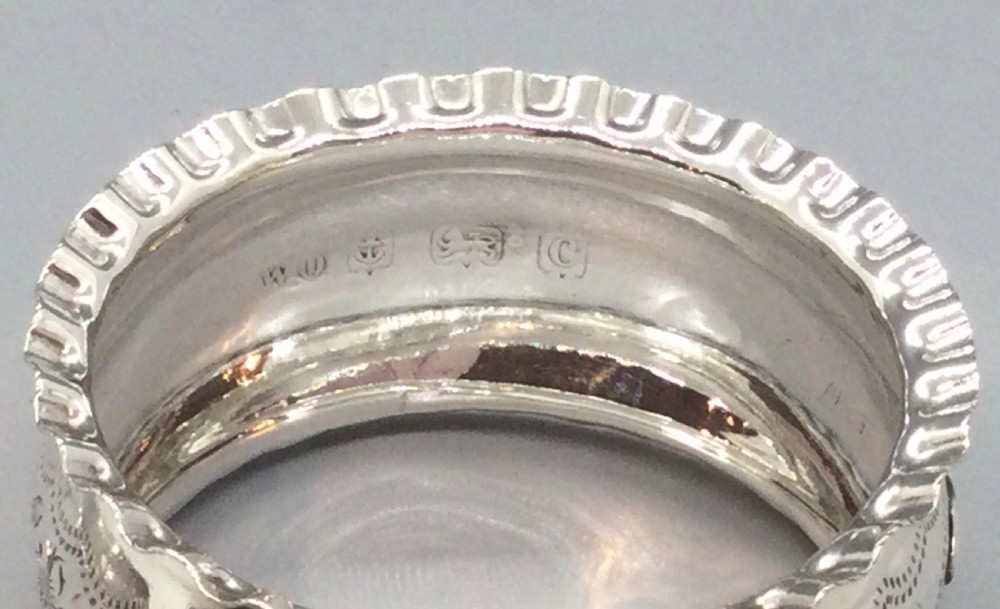 Edwardian pair silver napkin rings Birmingham 1902 WILLIAM OLIVER View IV