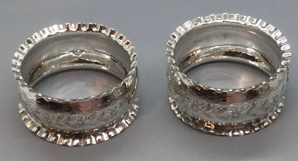 Edwardian pair silver napkin rings Birmingham 1902 WILLIAM OLIVER View V