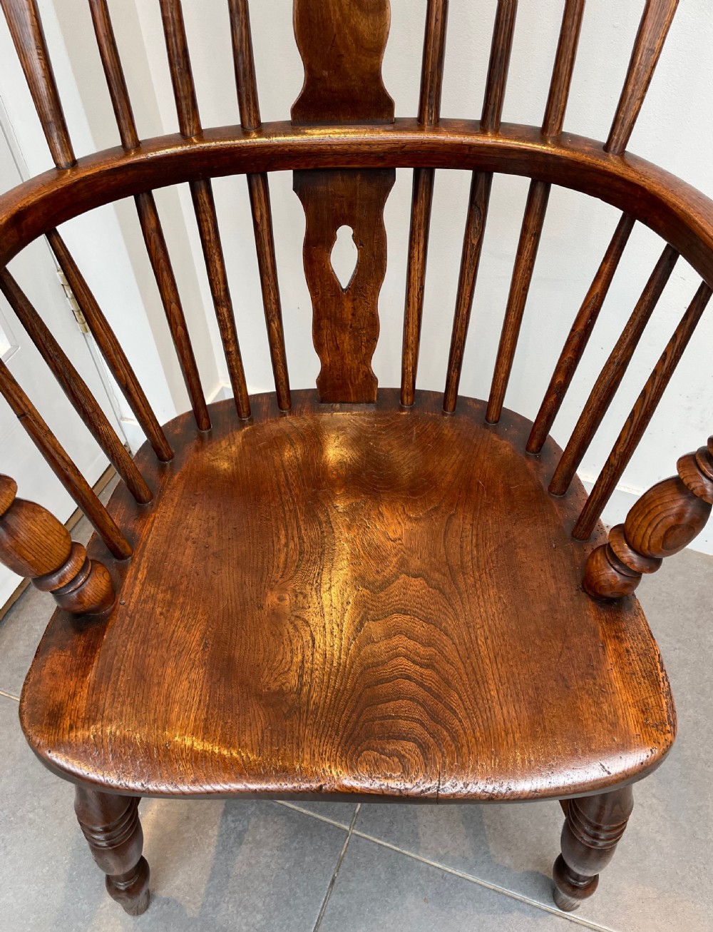 Late 19thc ash and elm Windsor chair c1890 View III