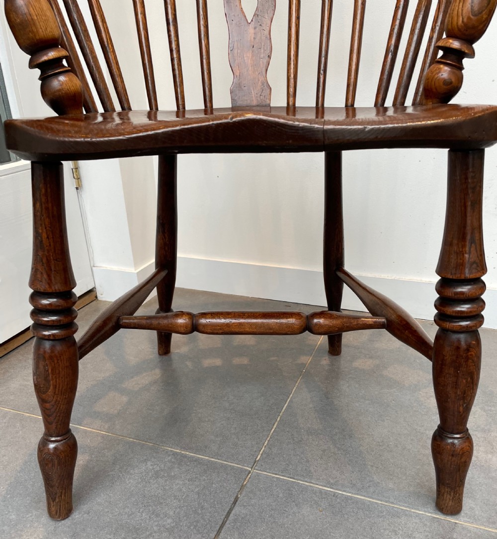 Late 19thc ash and elm Windsor chair c1890 View IX