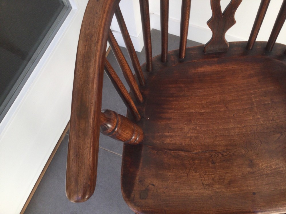 Late Victorian hoop back Windsor chair c1900 View V