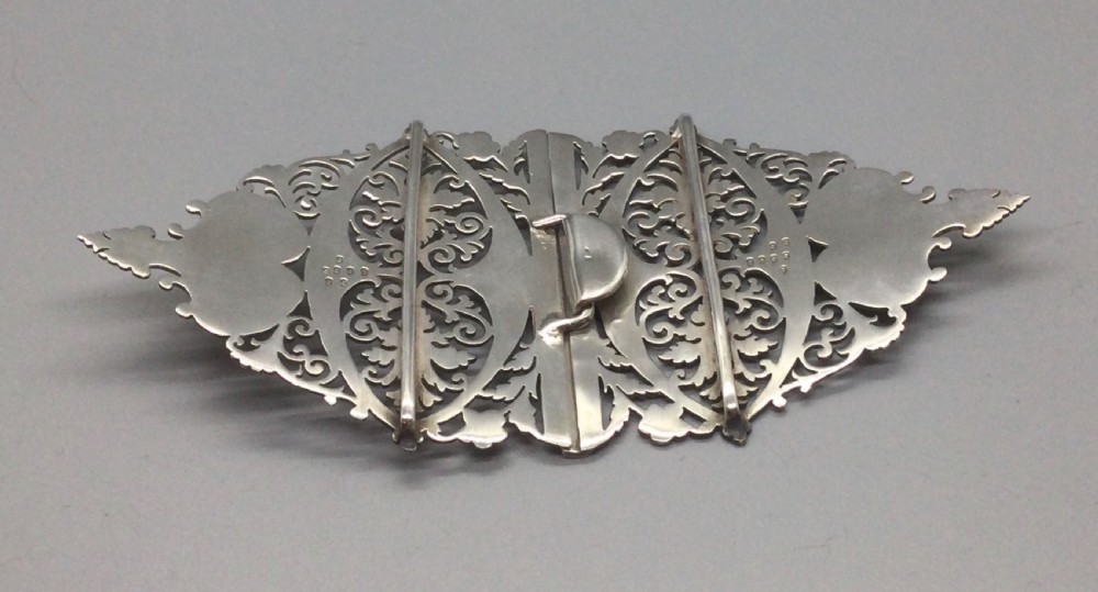 Edwardian silver nurses buckle Sheffield 1902 View IV