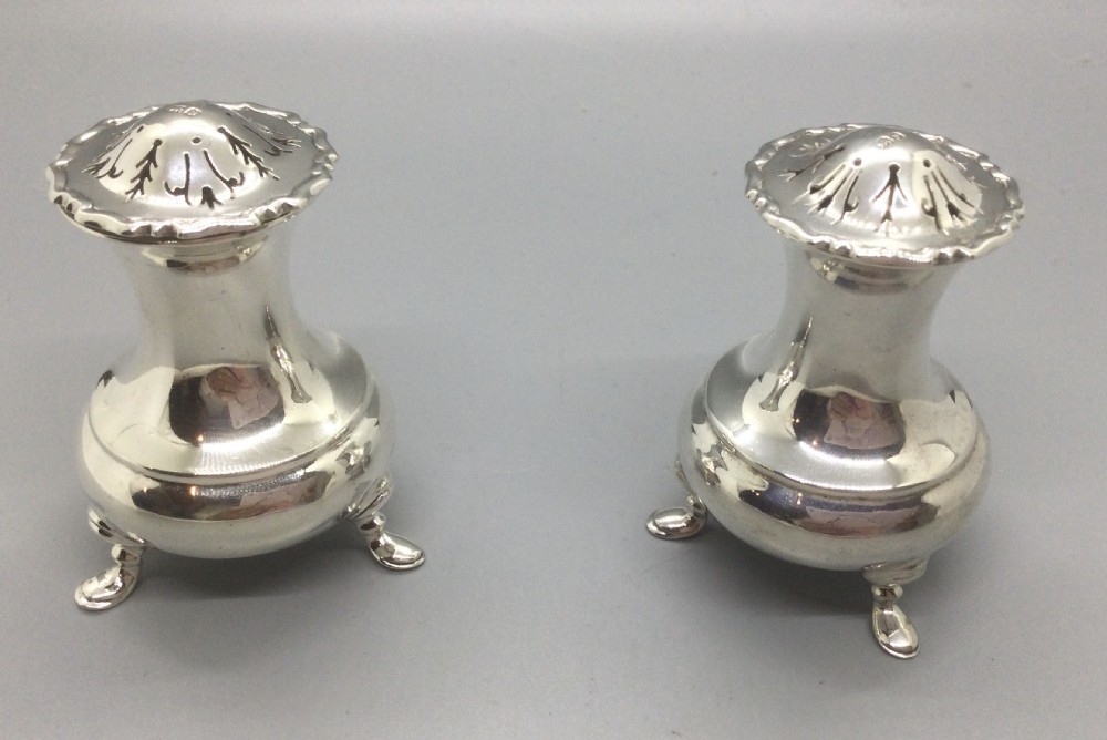 Edwardian silver cruet set Sheffield 1907 View XII