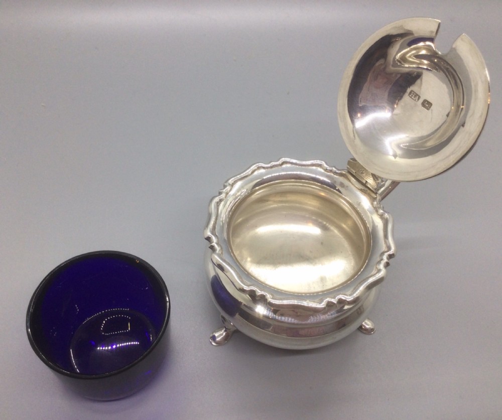 Edwardian silver cruet set Sheffield 1907 View XVIII