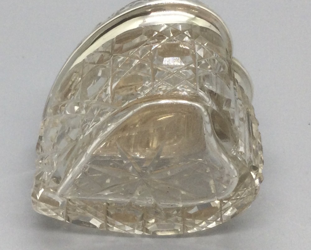Victorian silver mounted heart shape box Birmingham 1898 View VI