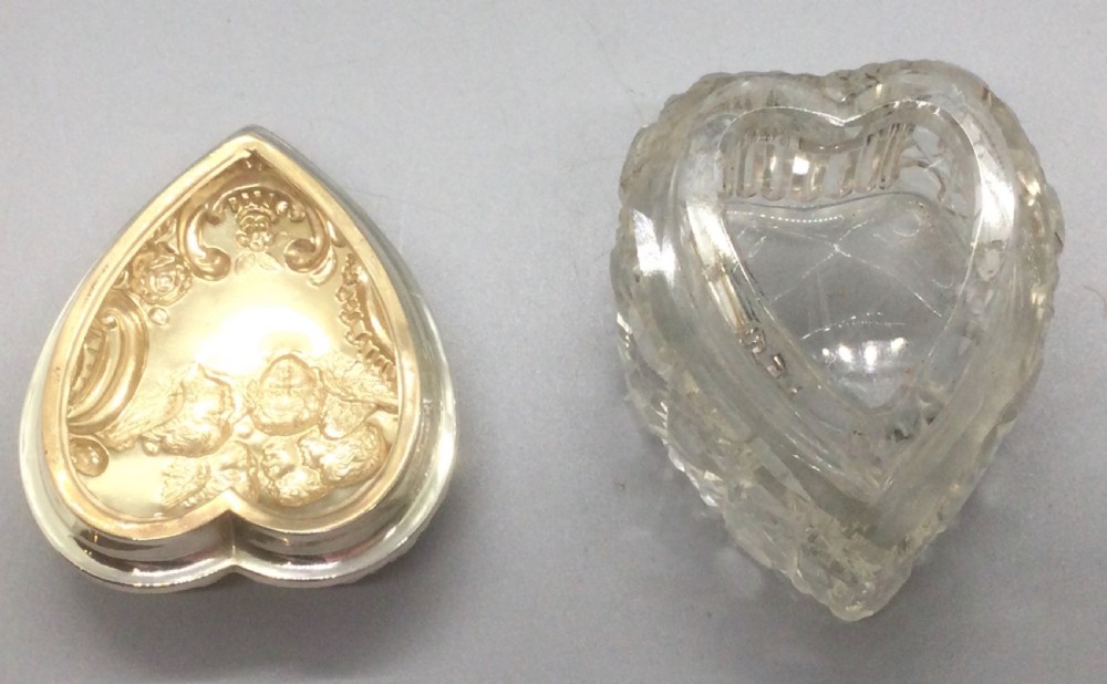 Victorian silver mounted heart shape box Birmingham 1898 View VIII