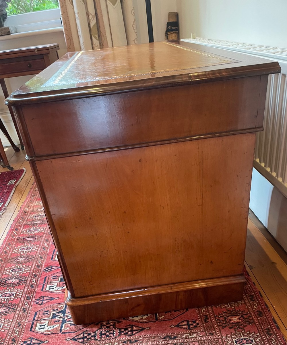Victorian mahogany pedestal desk c1860 View VI