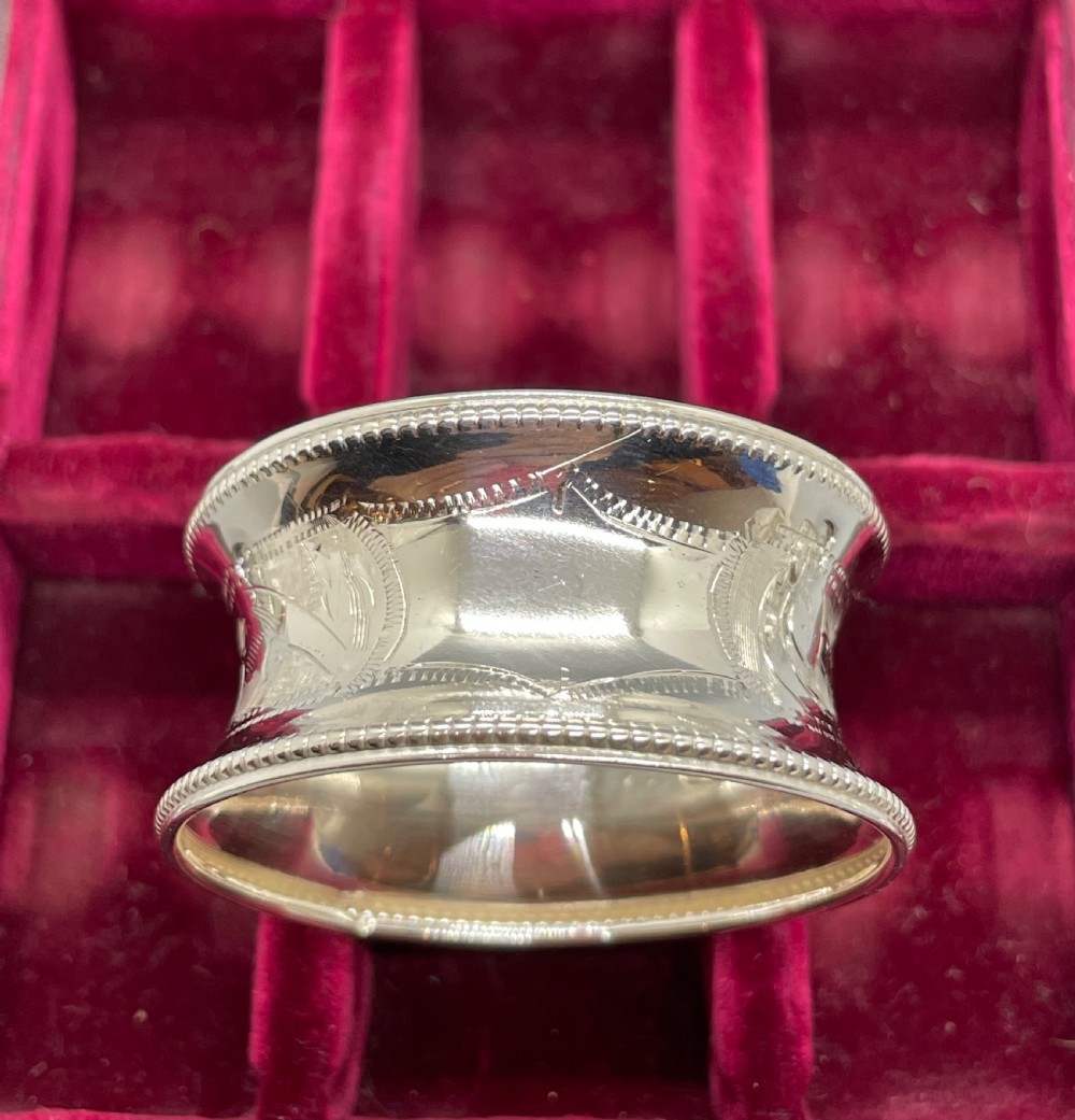 George V set of 6 silver napkin rings Birmingham 1926 AH BULLOCK  View VII