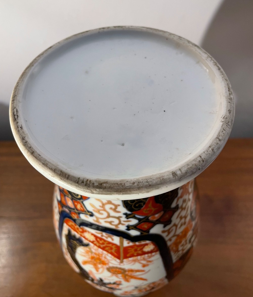 Quality late19thc Imari bulbous vase c1880 View V