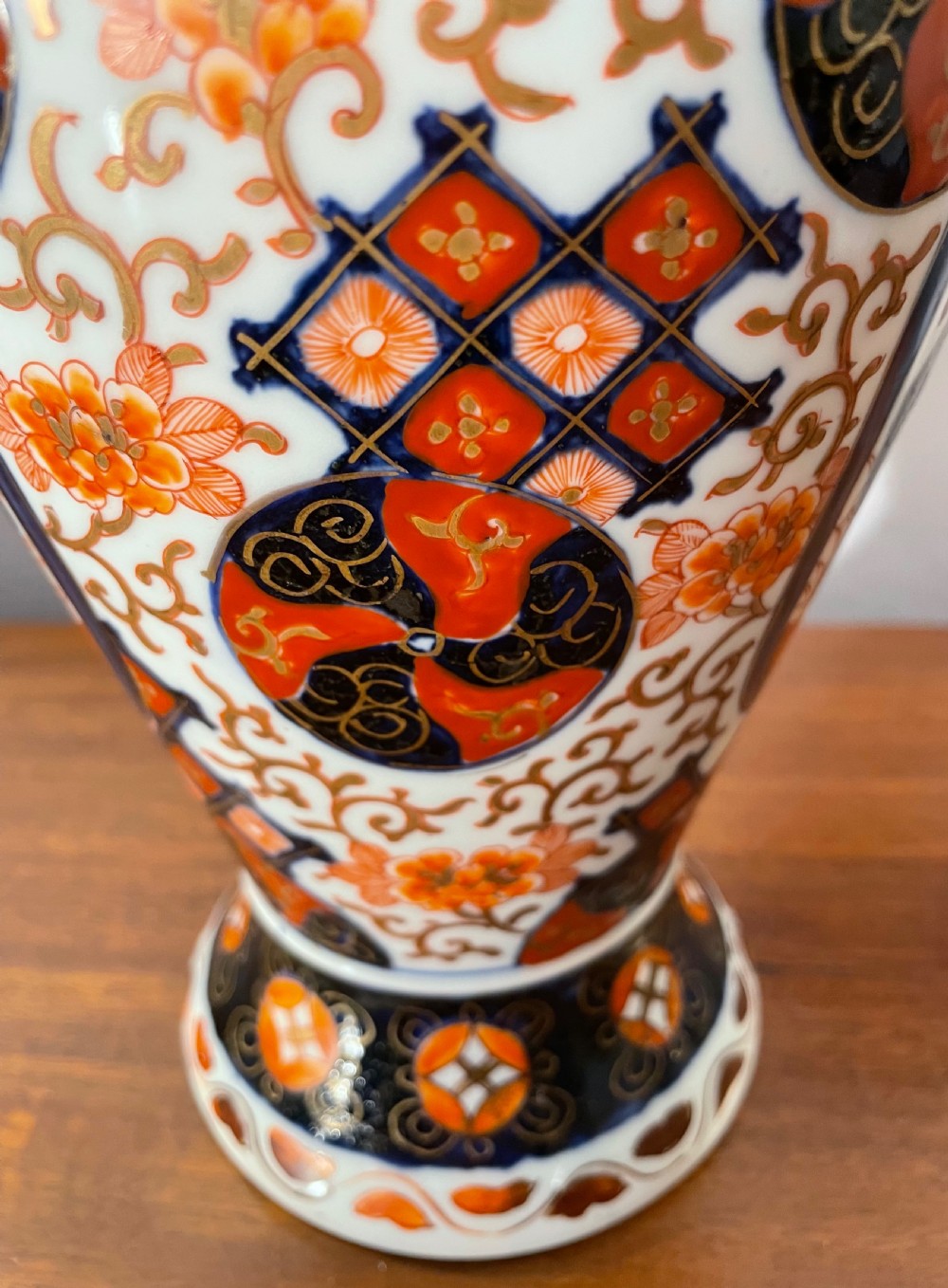 Quality late19thc Imari bulbous vase c1880 View XI