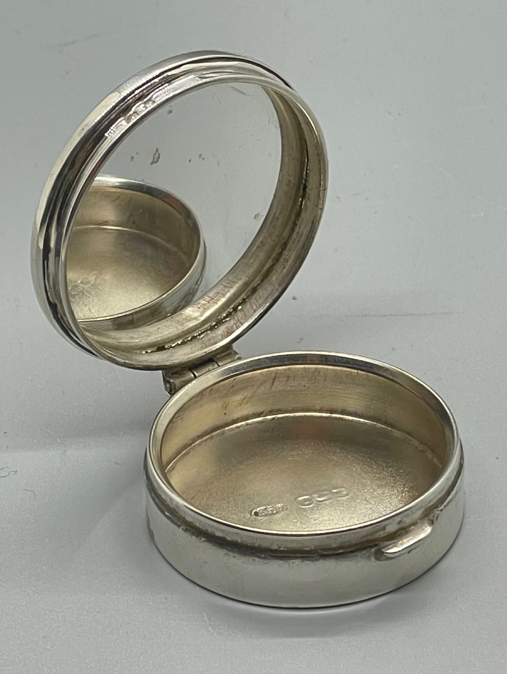 Deco era silver pill box Birmingham 1934 View VII