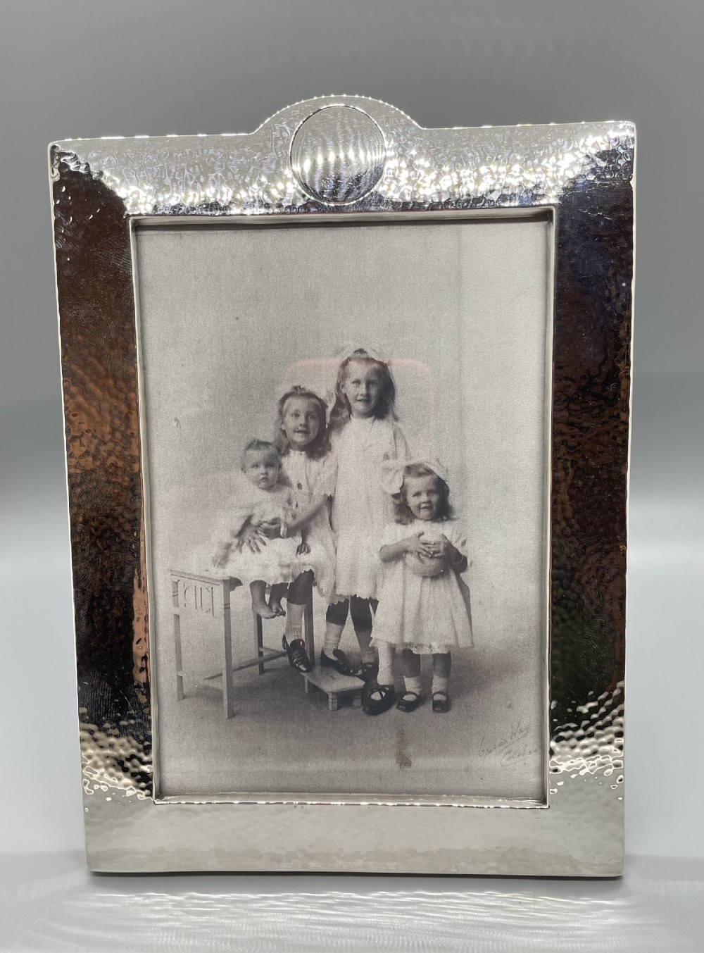 Edwardian silver photo frame Birmingham 1901 View II