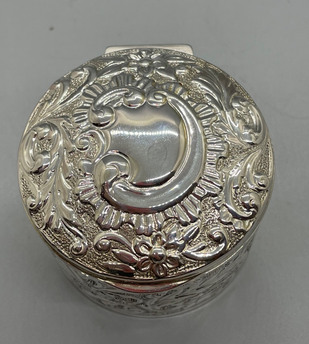 George V silver box Birmingham 1916 View IV