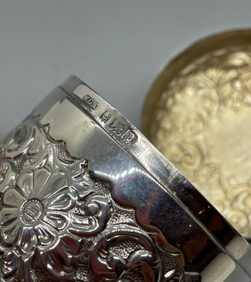 Late Victorian silver box Birmingham 1901 View IV
