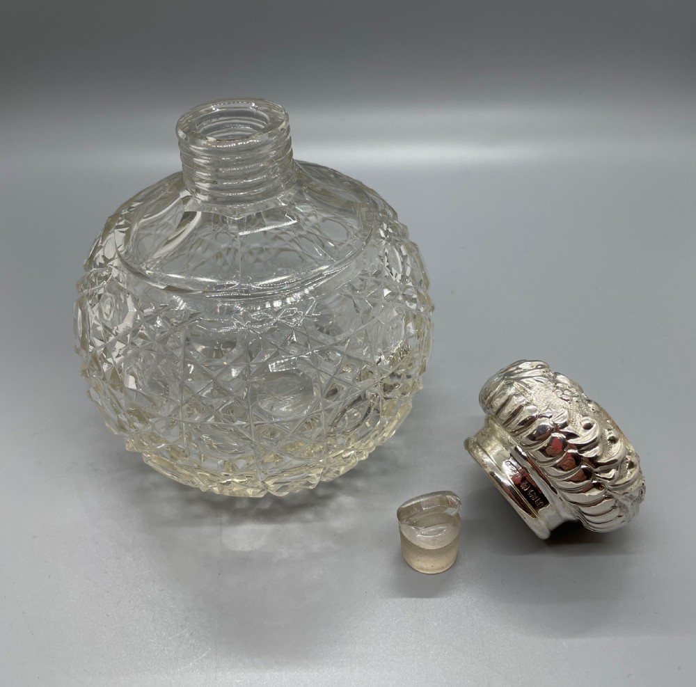 Edwardian silver mounted hobnail cut glass scent bottle Birmingham 1905 ARTHUR WILLMORE PENNINGTON View VII