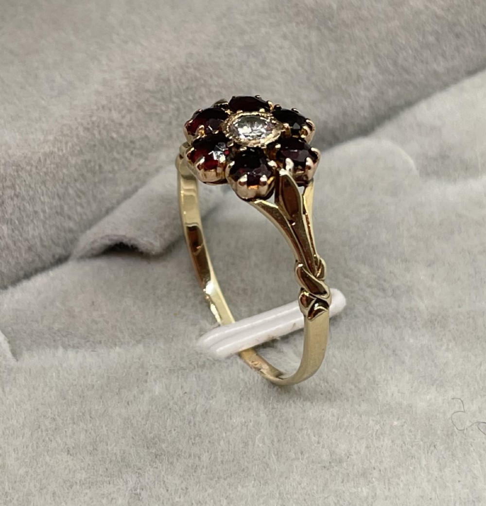 Vintage 9ct gold diamond garnet ring size O  c 1920