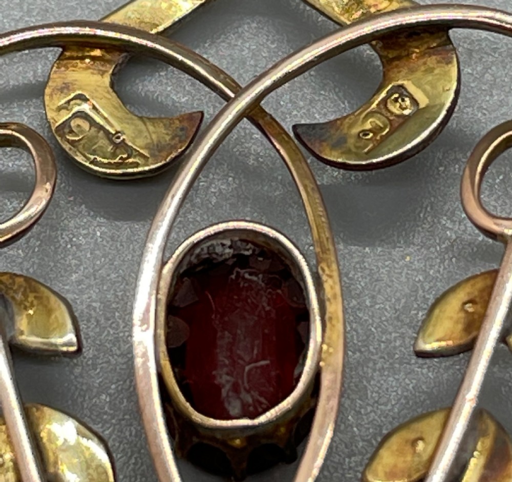 Edwardian 9ct gold garnet seed pearl pendant on chain c1900 View IV