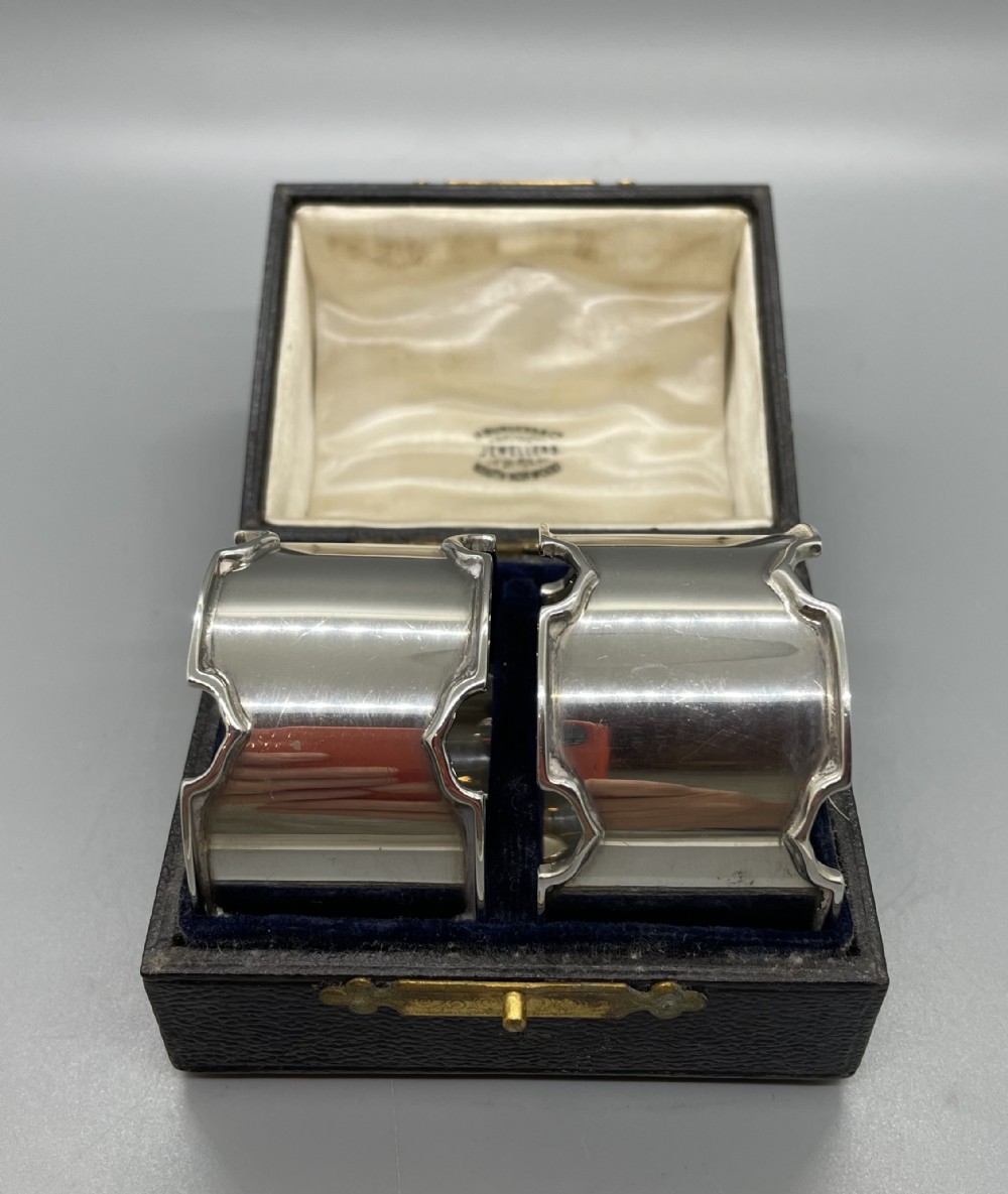 George V pair silver napkin rings Birmingham 1926
