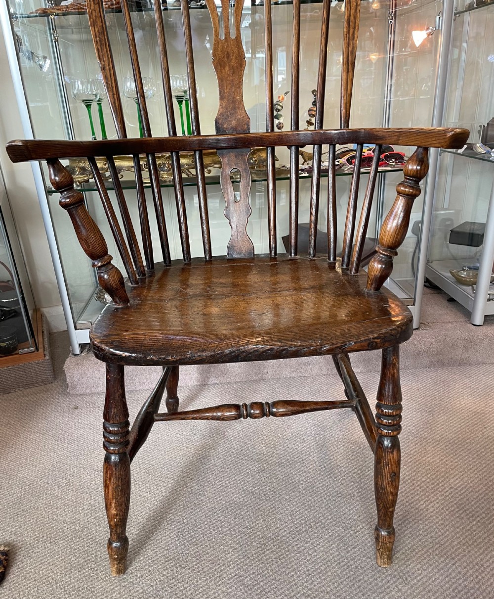 Early 19thc elm and ash Windsor armchair c1840 View V