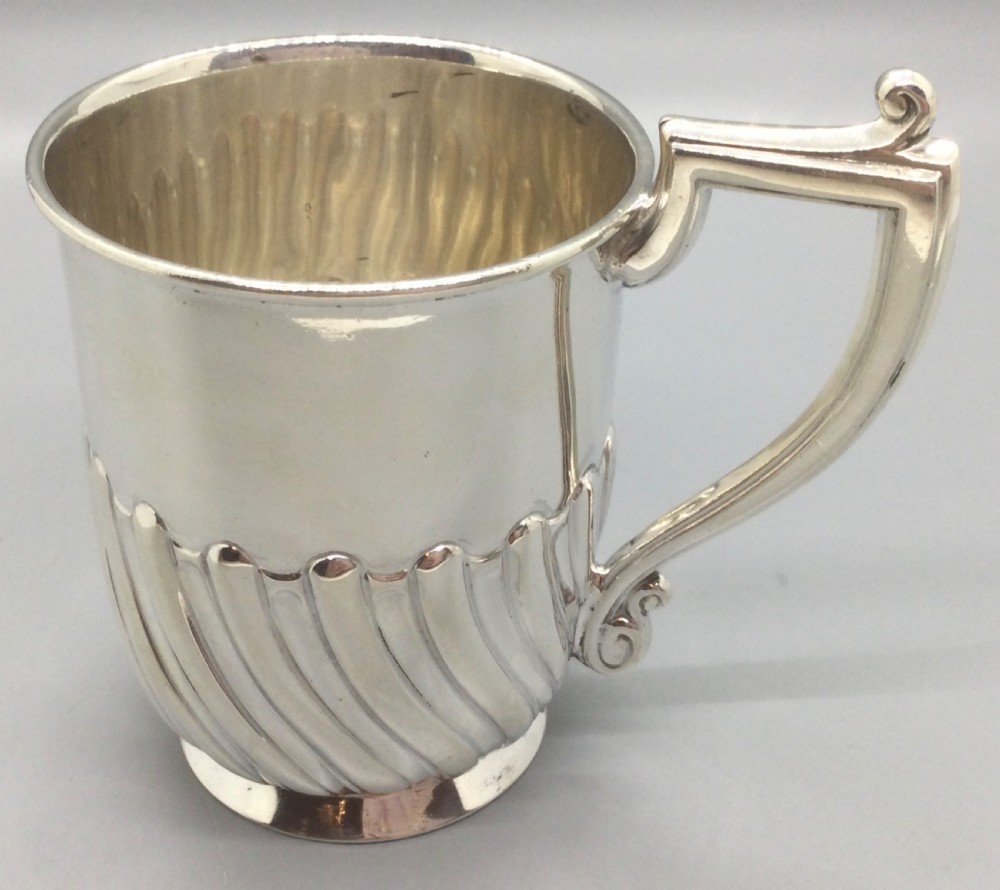 Victorian silver christening mug tankard Sheffield 1896 View IX