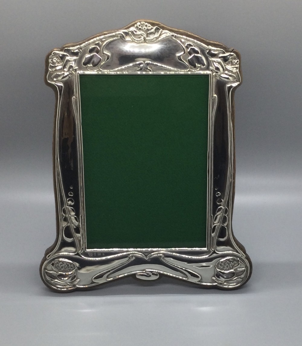 Art Nouveau silver photo frame Birmingham 1904