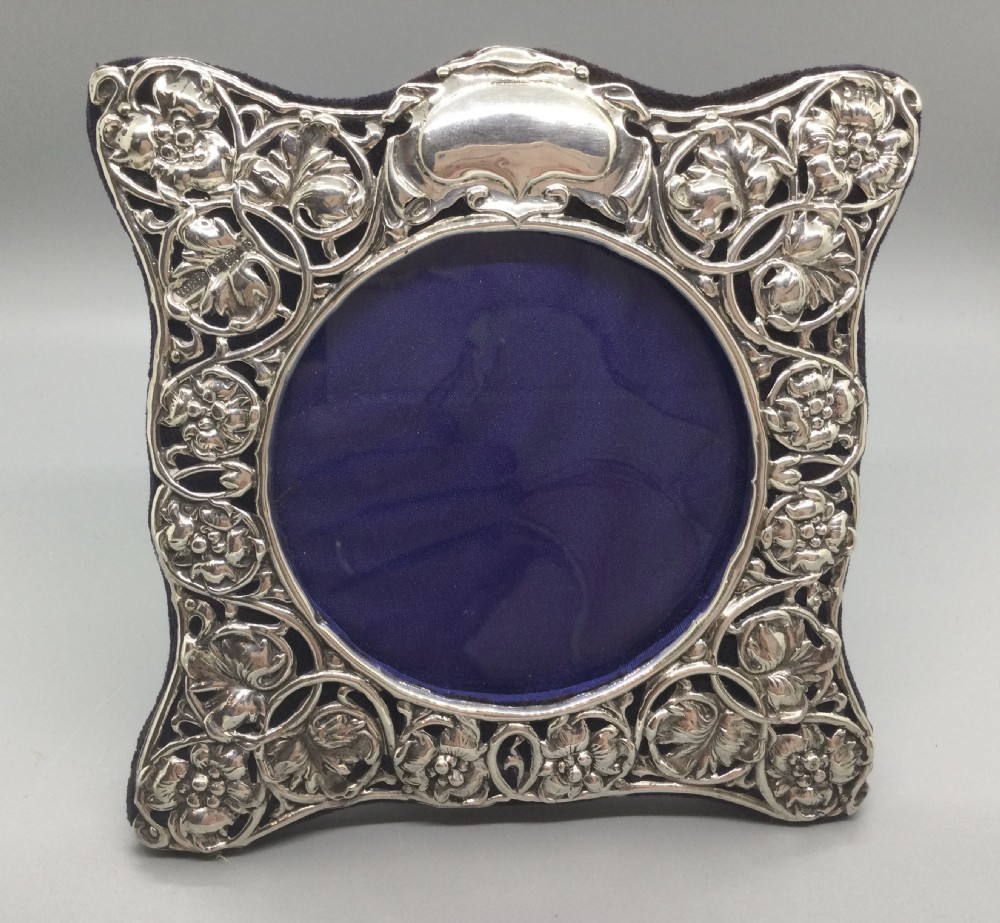 Late Victorian silver photo frame Birmingham 1901 View VI
