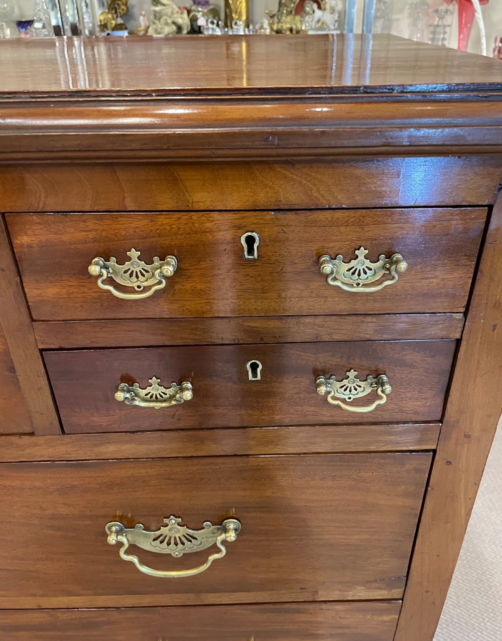 Mid Victorian mahogany chest of drawers c1870 View IX
