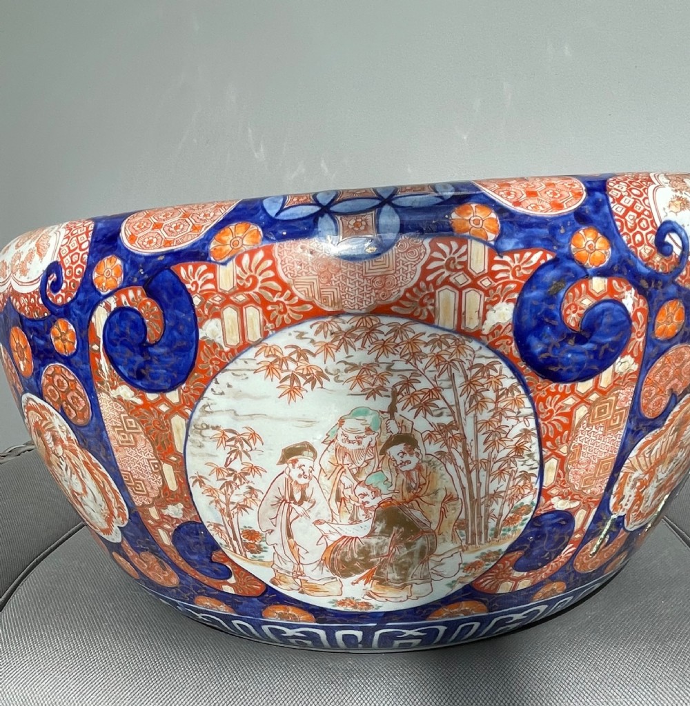 Late 19thc Japanese Meiji large planter c1880 View V