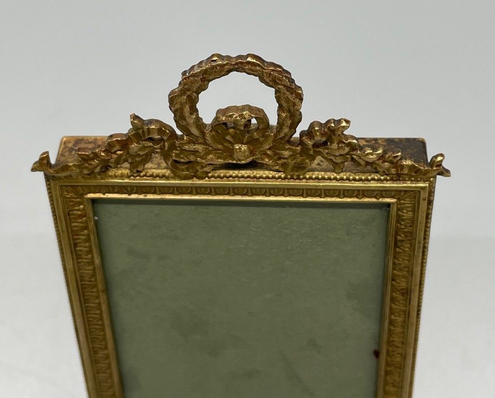 Late 19thc French petite ormolu photo frame c1880 View VII