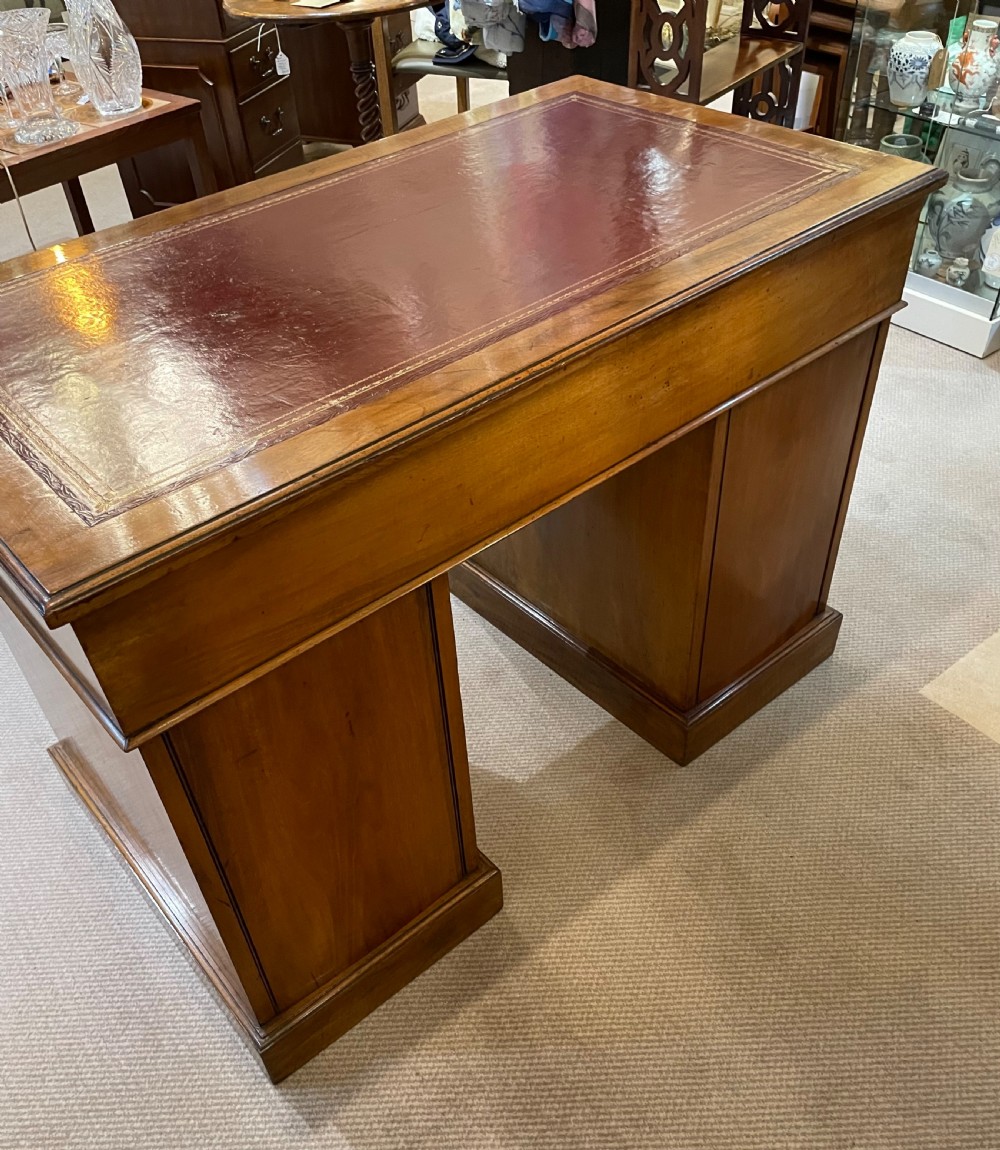 Victorian walnut pedestal desk c1870 View XIII