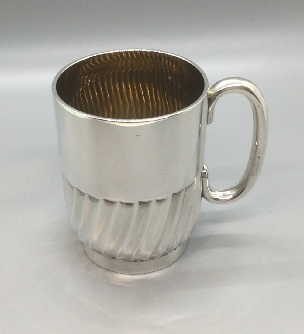Edwardian silver christening mug London 1902