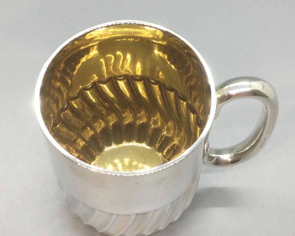 Edwardian silver christening mug London 1902 View V
