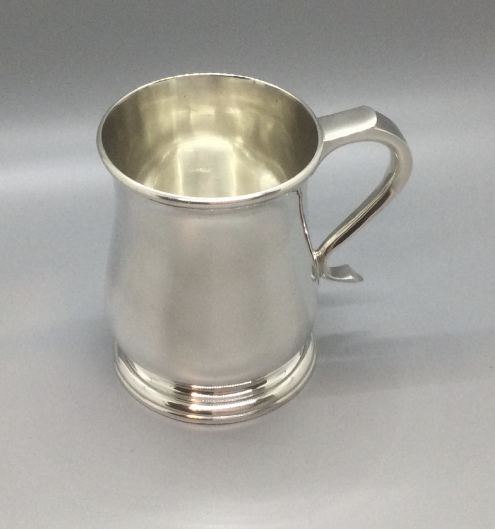 George V quality silver christening mug London 1915