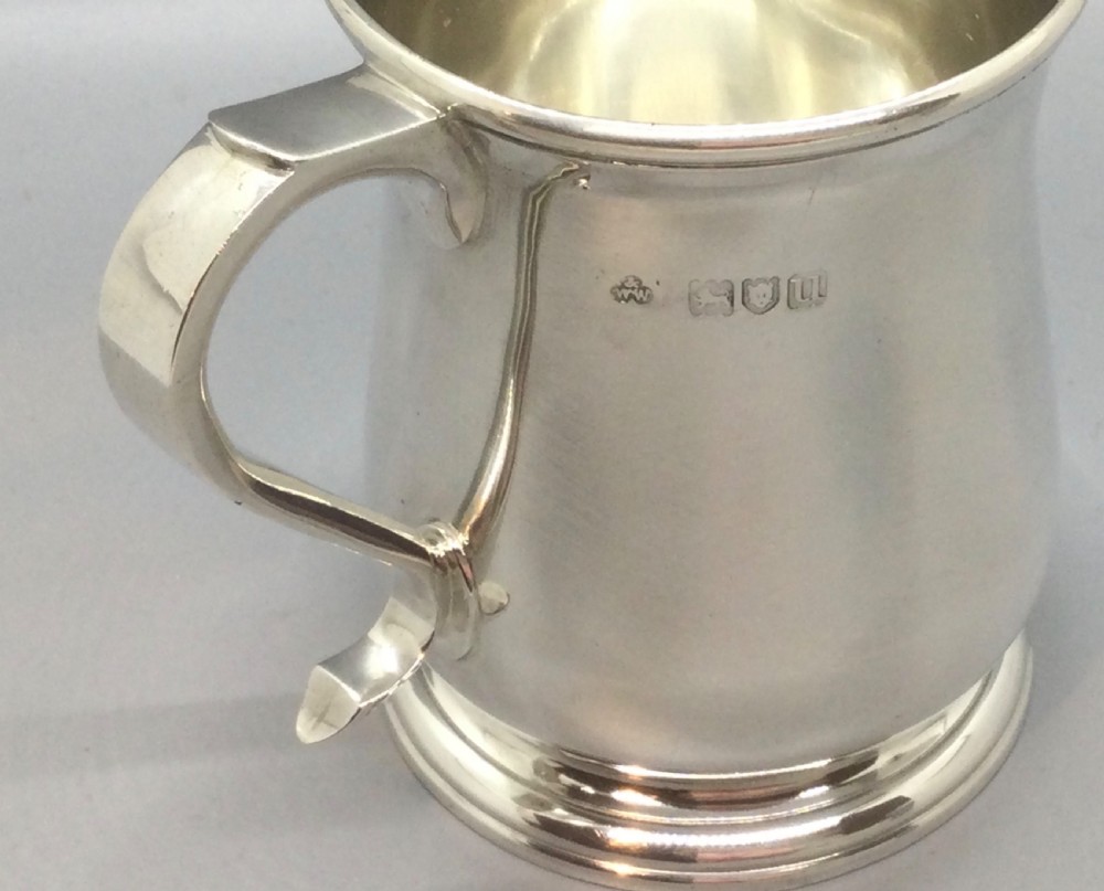 George V quality silver christening mug London 1915 View VI