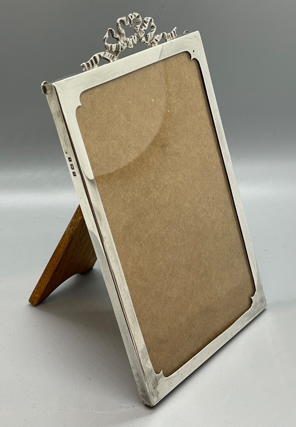 Geo V silver ribbon top photo frame Birmingham 1919 View II