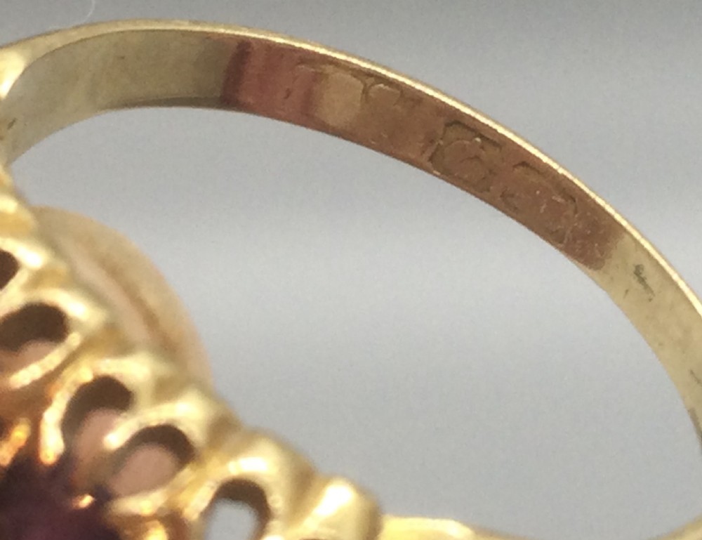 Victorian 18ct gold amethyst ring c1900 View III