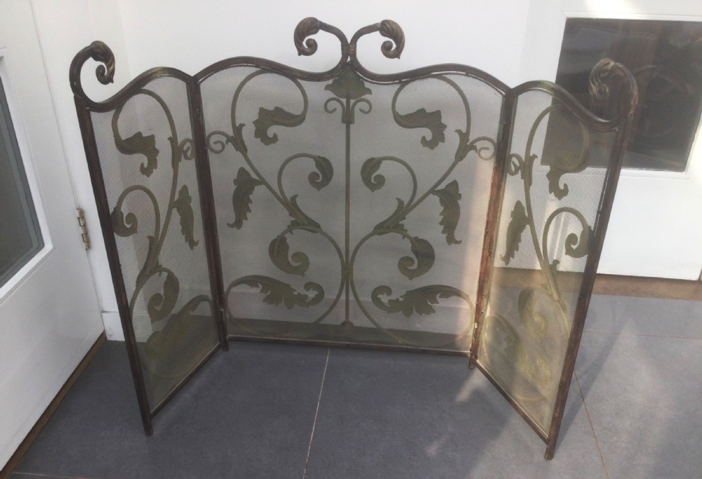 Vintage country house folding fire guard c1930 View VIII