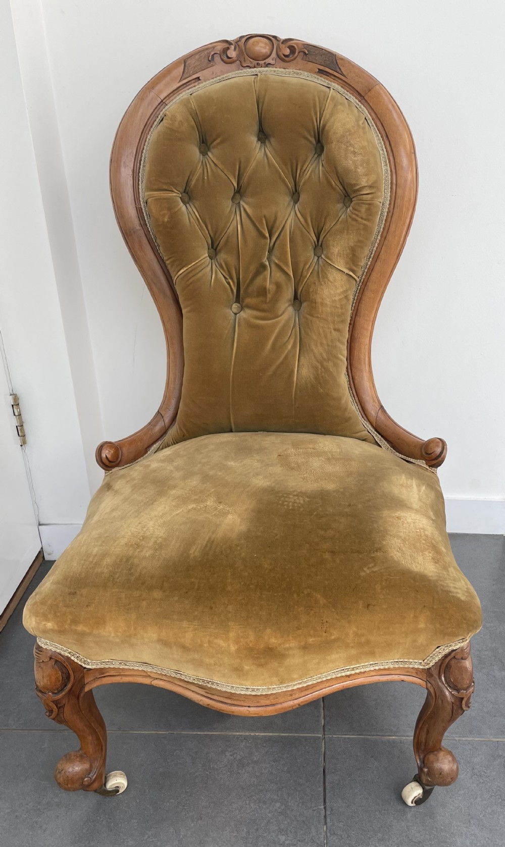 Victorian walnut occasional chair c1860