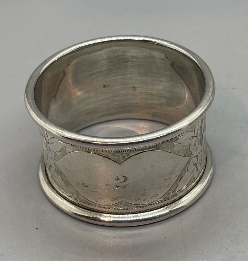 Edwardian set 4 silver numbered napkin rings Sheffield 1904 View V