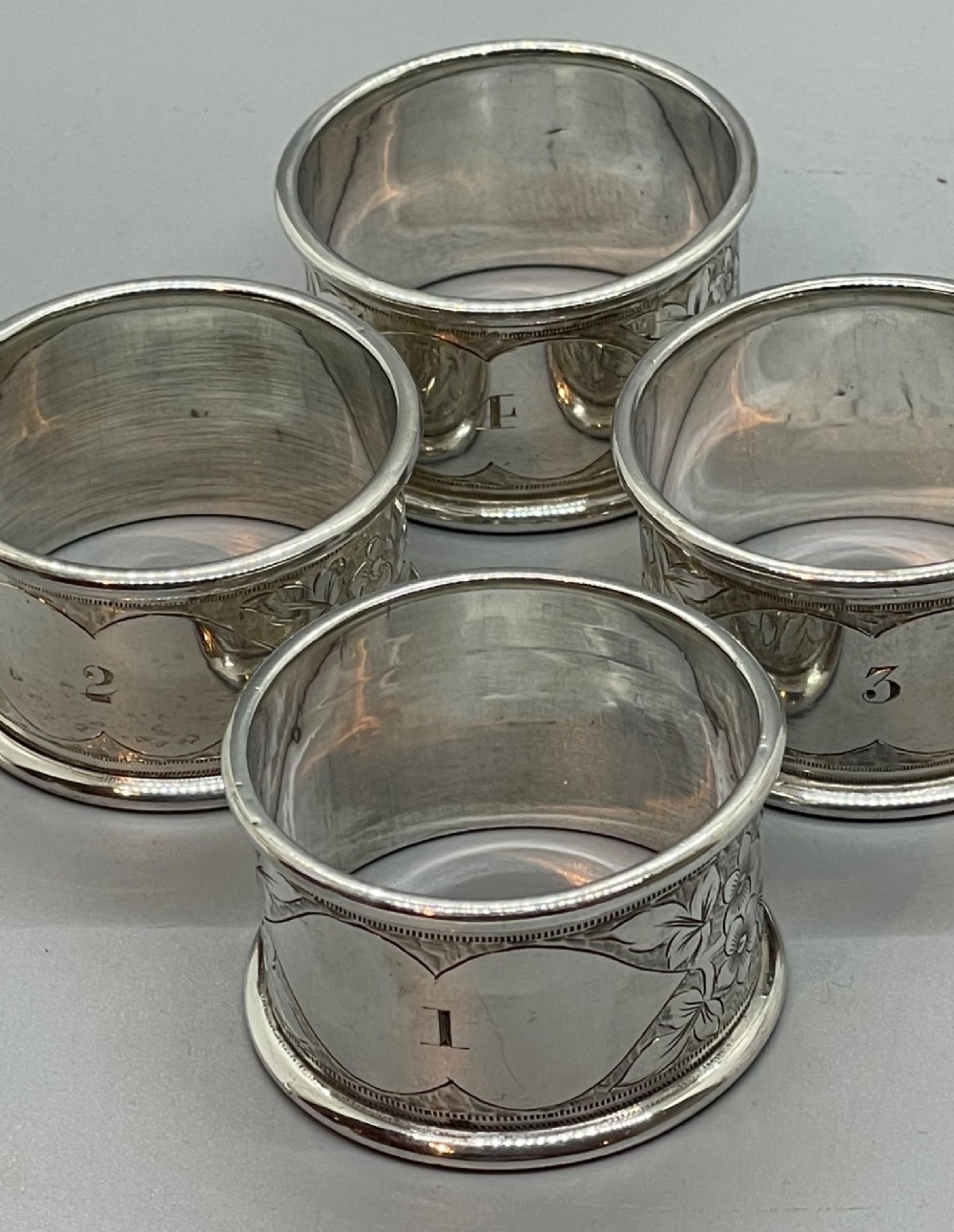 Edwardian set 4 silver numbered napkin rings Sheffield 1904 View X