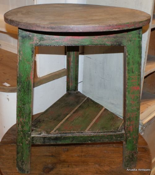 Welsh Pine Cricket Table