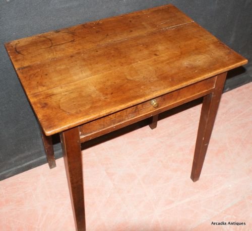 Cherry Lamp Table